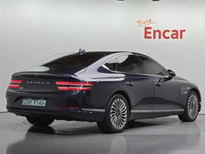 2022 Genesis G80