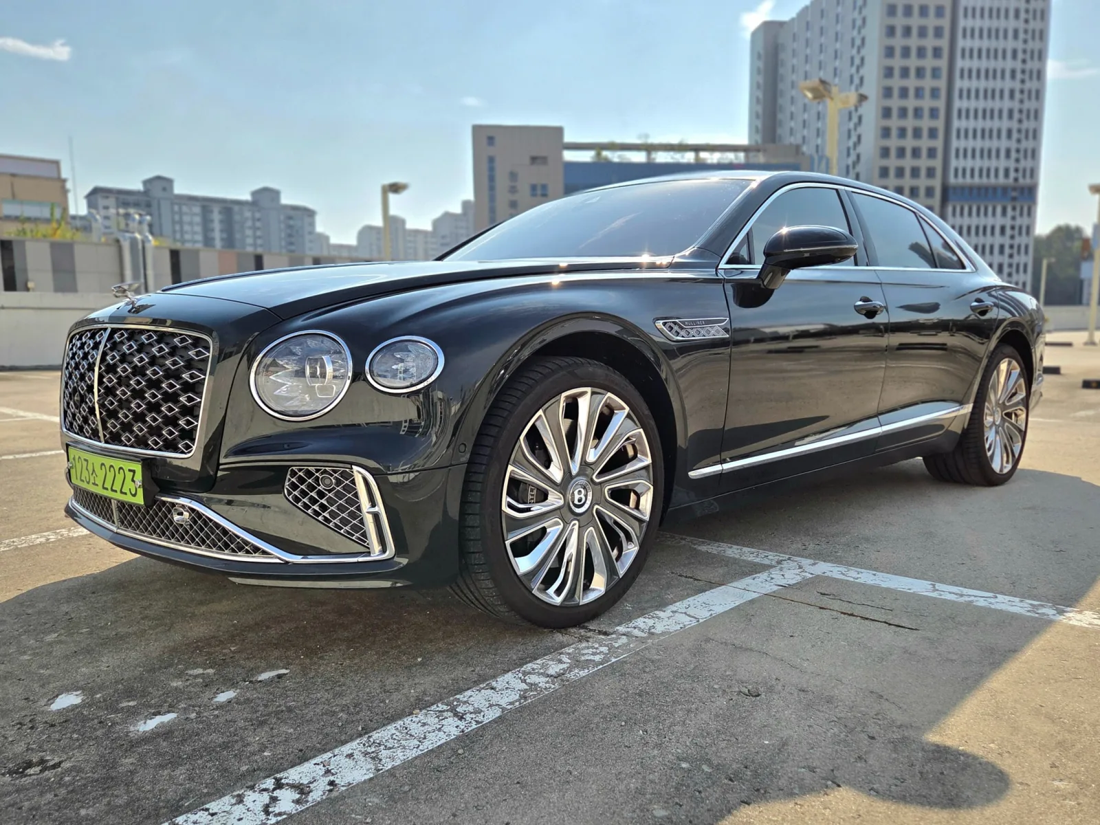 2025 Bentley Flying Spur
