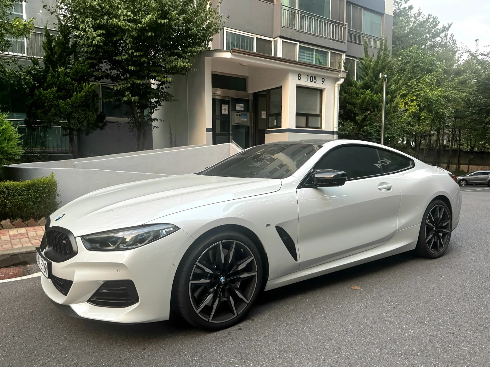 2025 BMW 8-Series