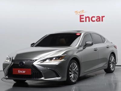 2021 Lexus ES