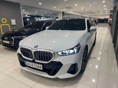 2025 BMW 5-Series