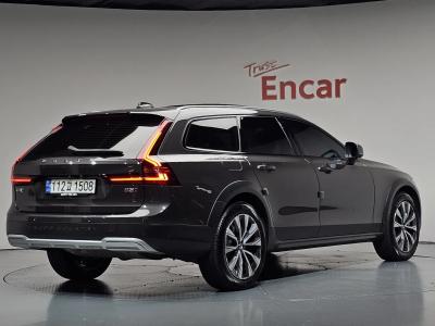 2024 Volvo V90