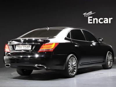 2013 Hyundai Equus