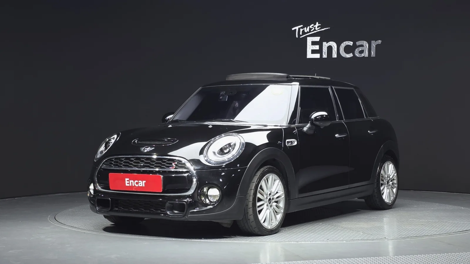 2016 MINI Cooper