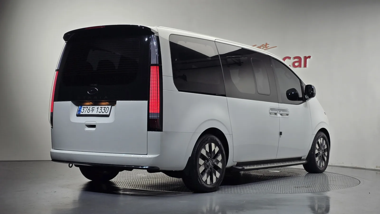 2024 Hyundai Staria