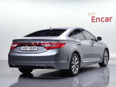 2016 Hyundai Grandeur