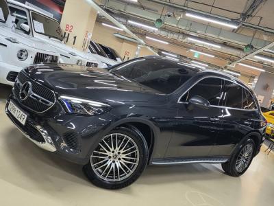 2025 Mercedes-Benz GLC-Class