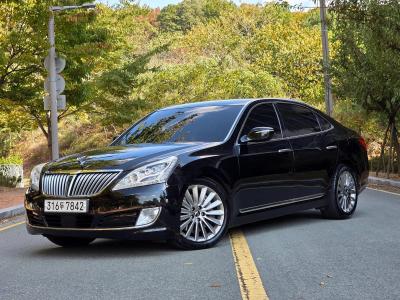 2013 Hyundai Equus