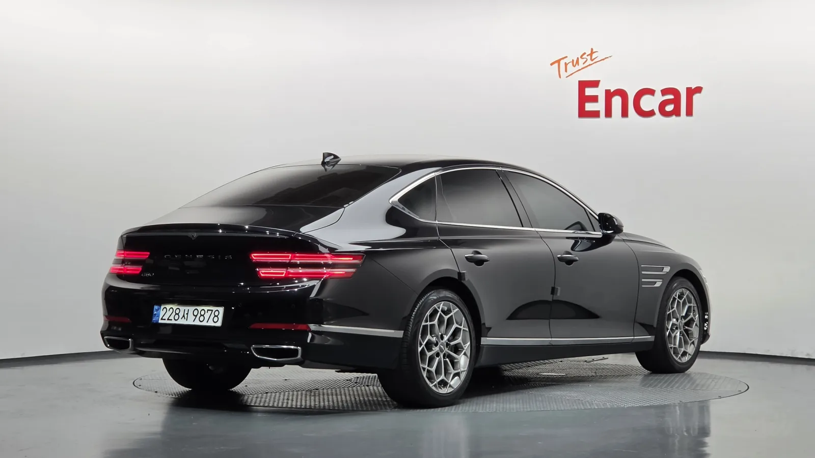 2022 Genesis G80