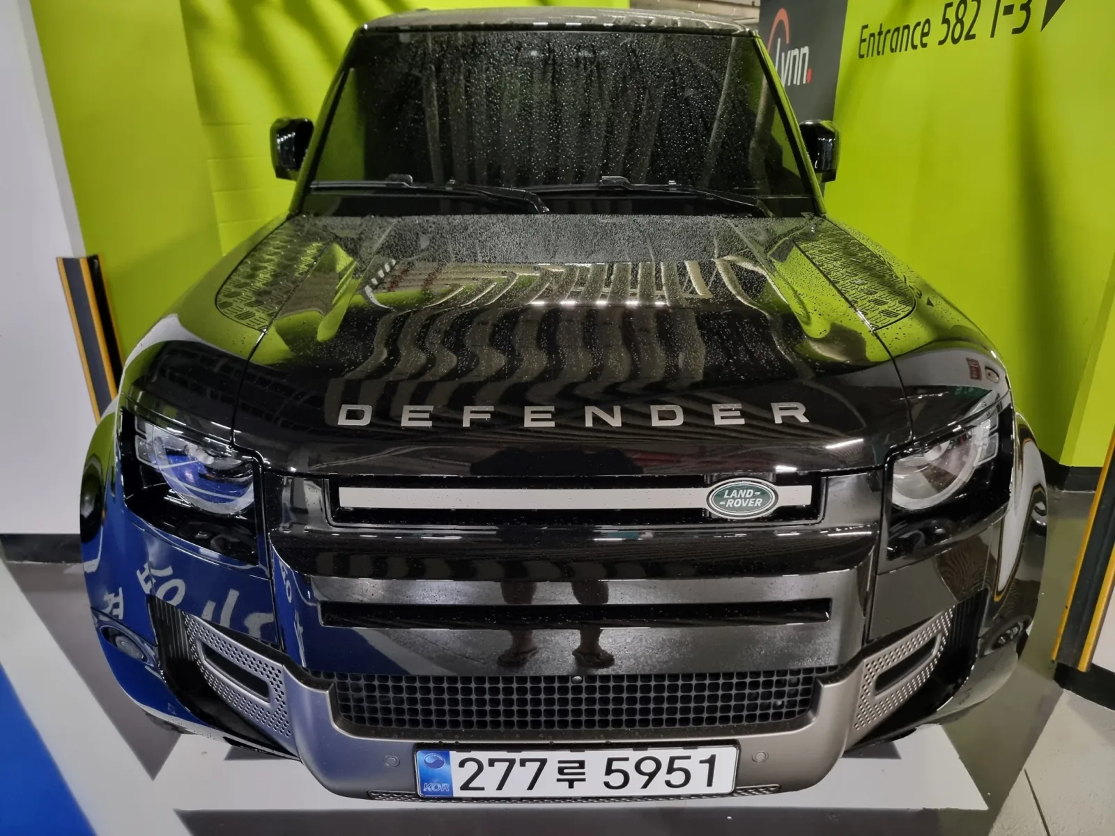 2025 Land Rover Defender