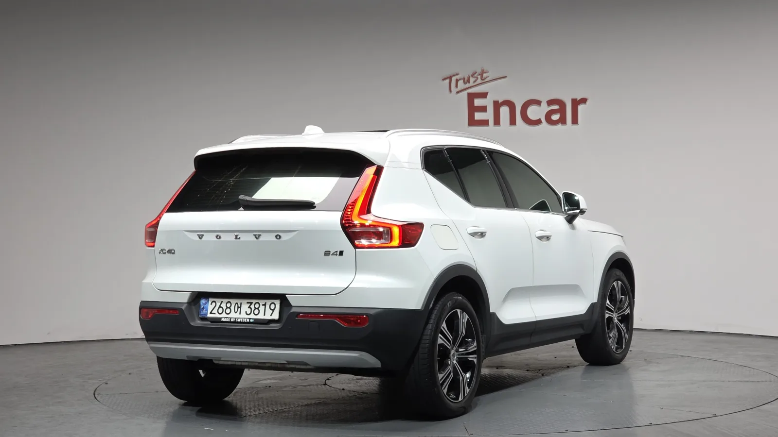 2021 Volvo XC40