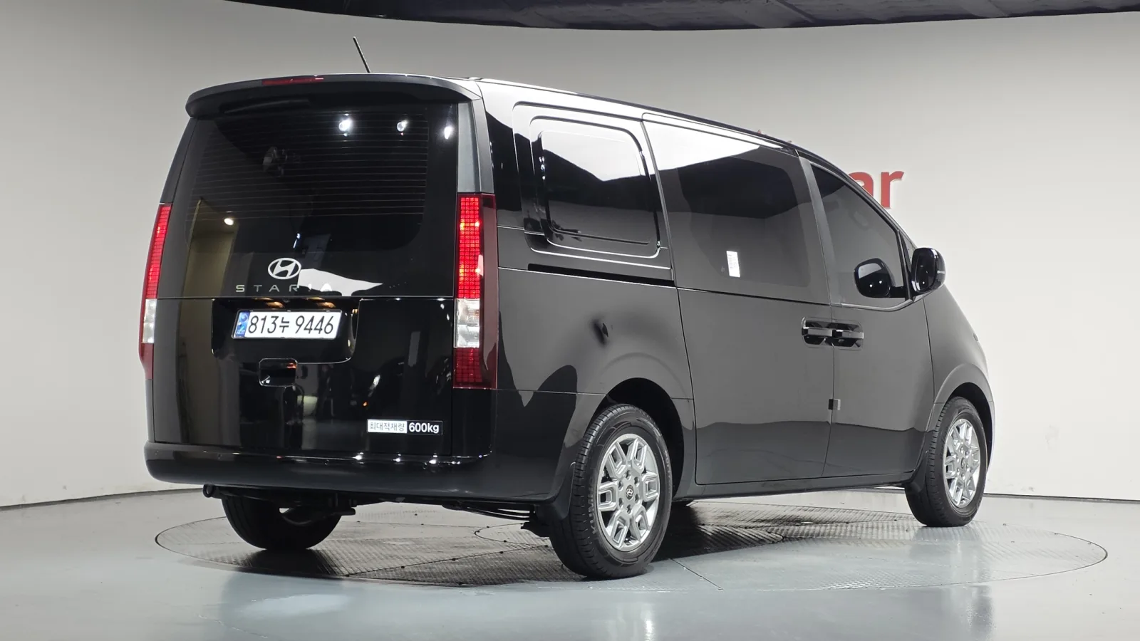 2025 Hyundai Staria