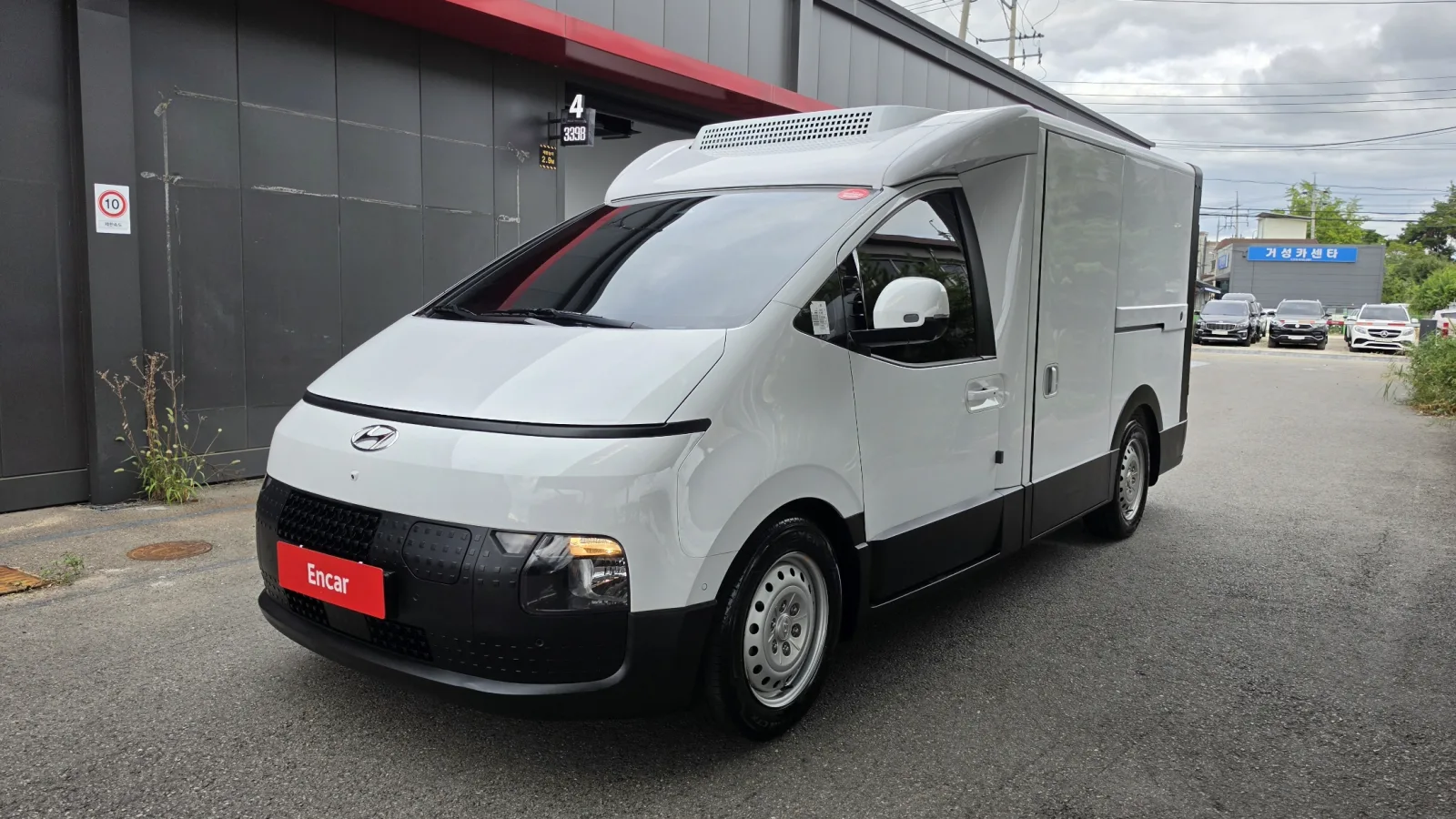 2025 Hyundai ST1