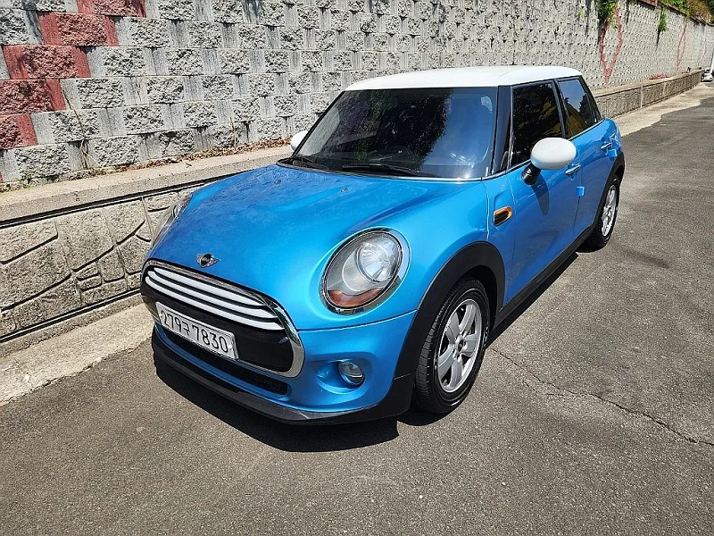 2015 MINI Cooper