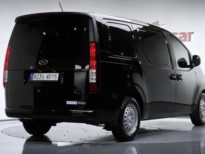 2024 Hyundai Staria