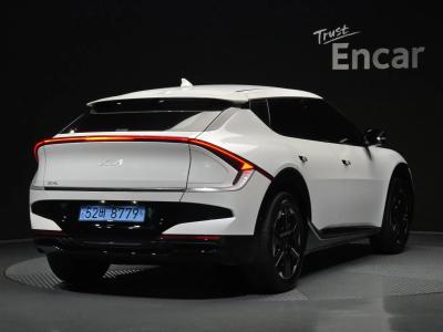 2025 Kia EV6