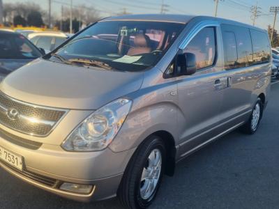 2012 Hyundai Starex