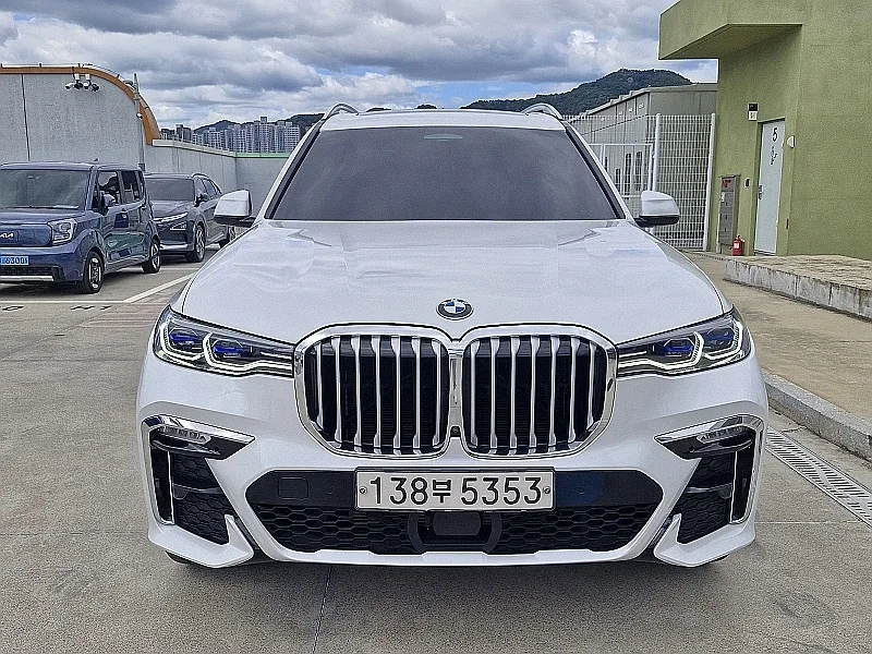 2021 BMW X7