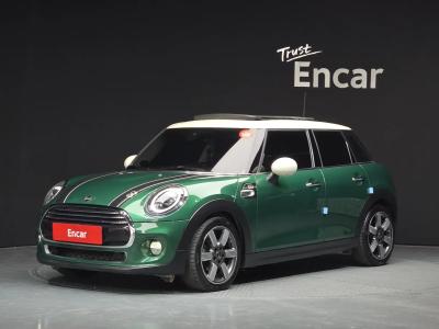 2019 MINI Cooper