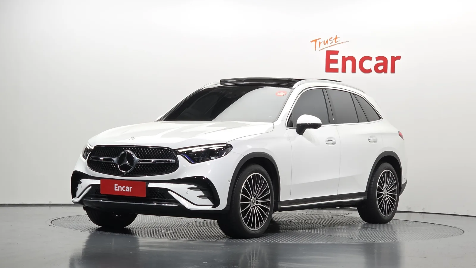 2024 Mercedes-Benz GLC-Class