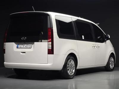 2022 Hyundai Staria