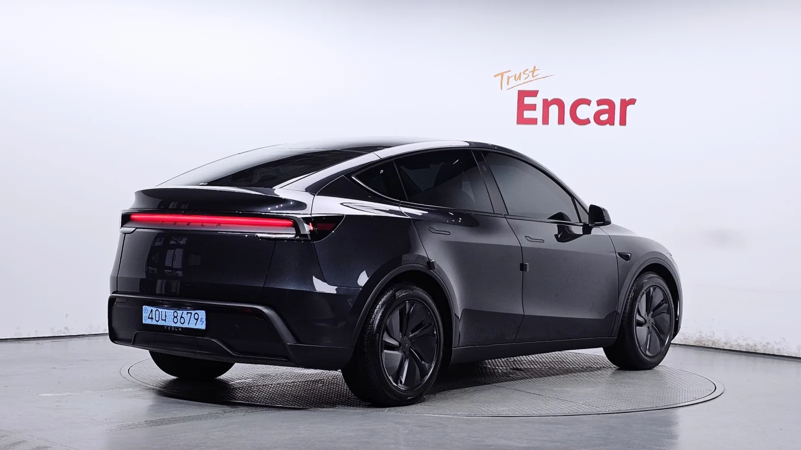 2025 Tesla Model Y