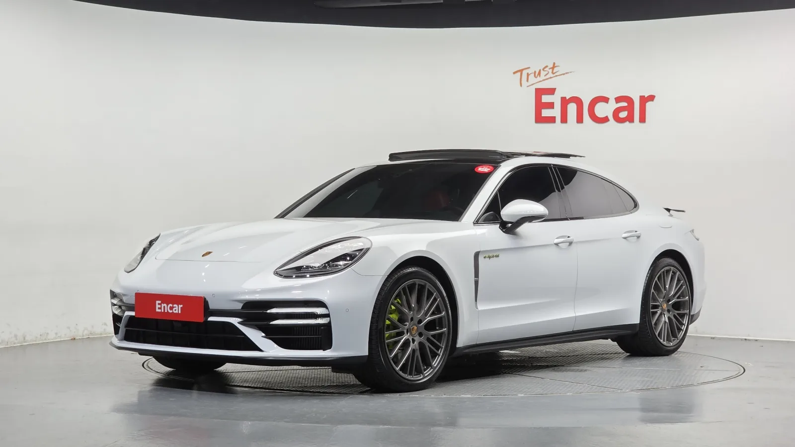 2023 Porsche Panamera