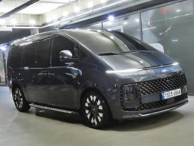 2022 Hyundai Staria
