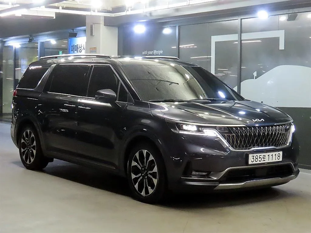 2023 Kia Carnival