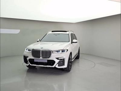2022 BMW X7