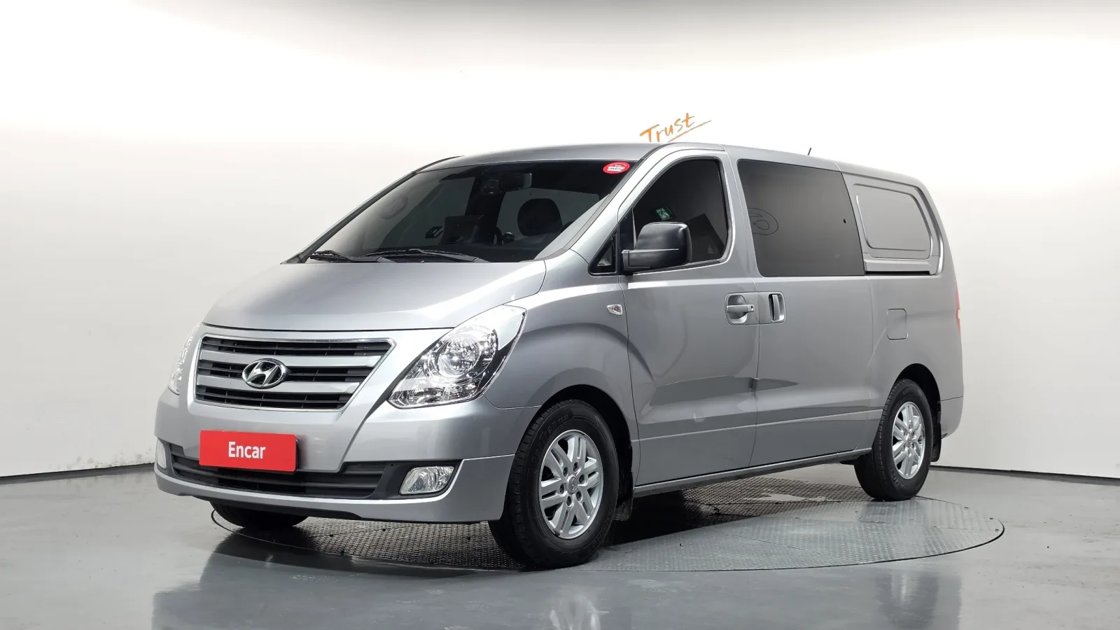 2016 Hyundai Starex