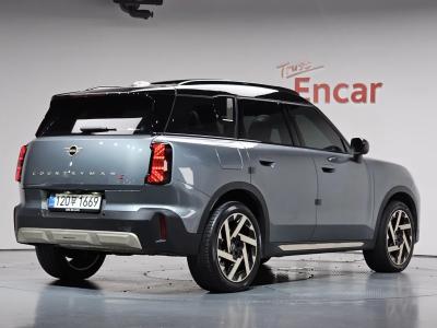 2025 MINI Countryman