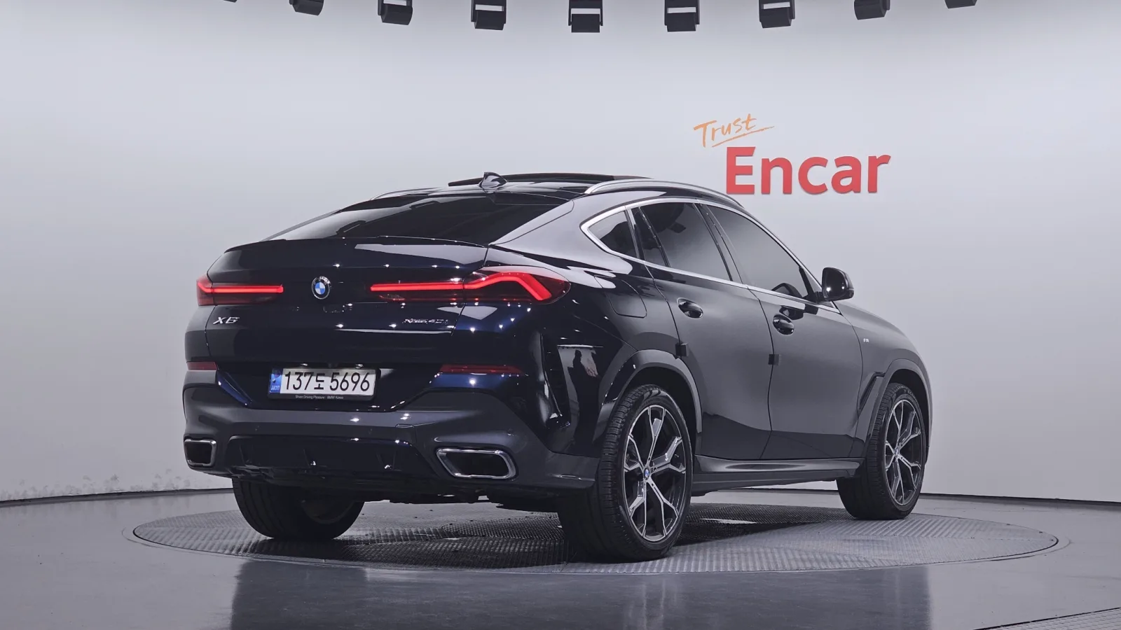 2022 BMW X6