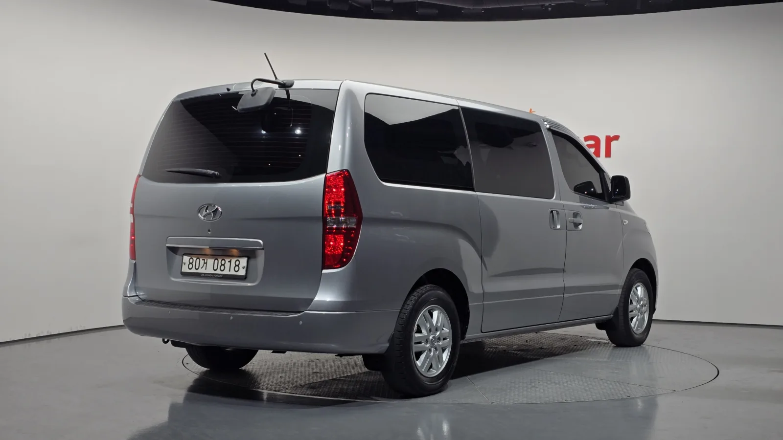 2021 Hyundai Starex
