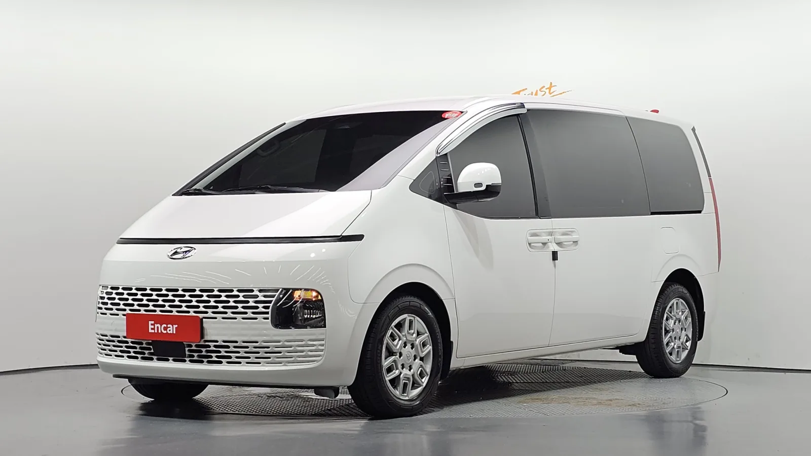 2023 Hyundai Staria