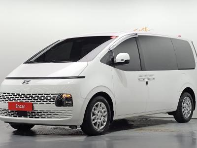 2023 Hyundai Staria