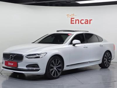 2021 Volvo S90