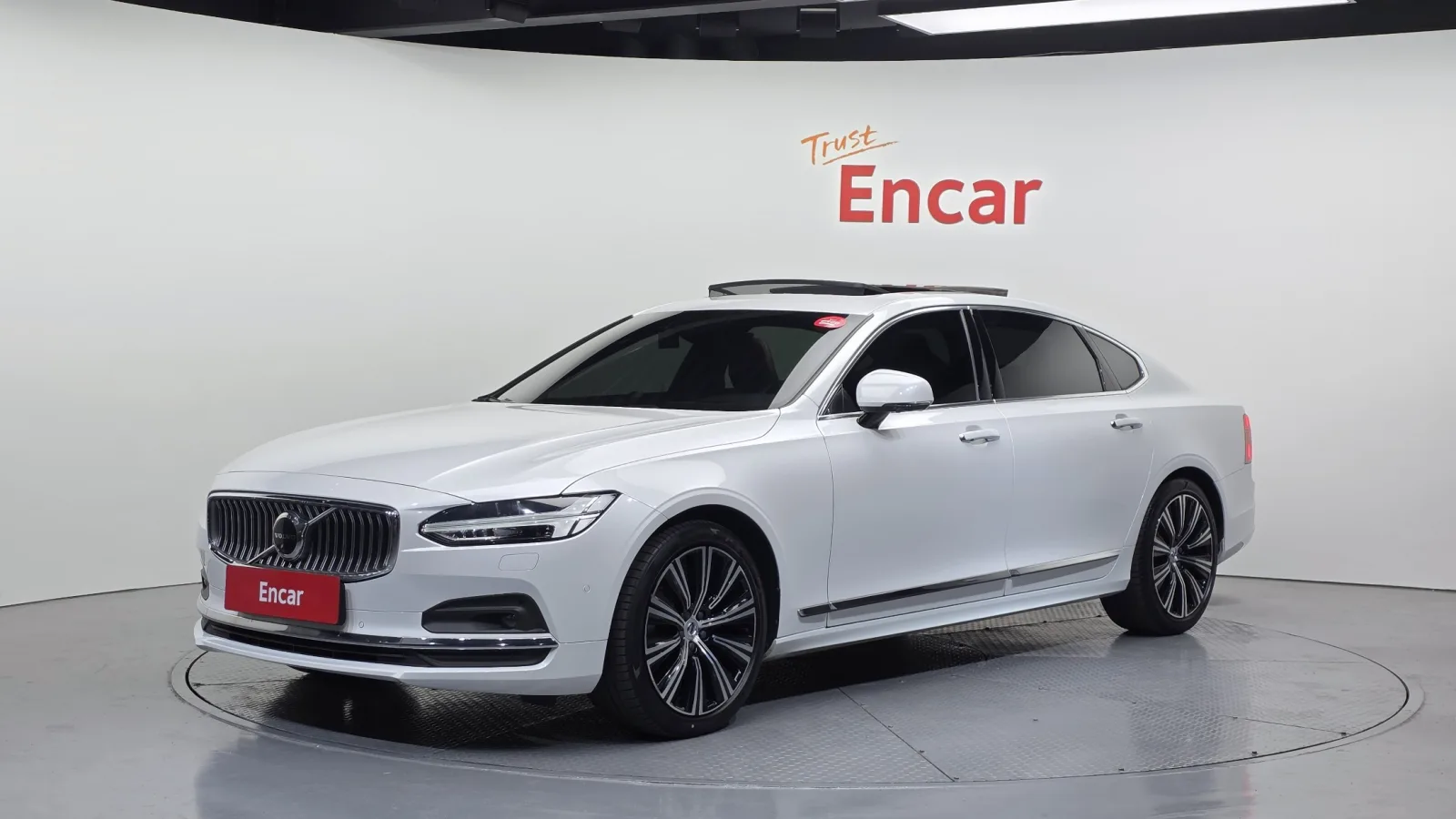 2021 Volvo S90