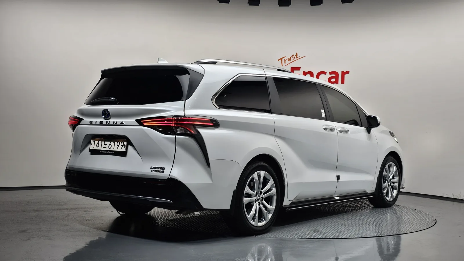 2023 Toyota Sienna