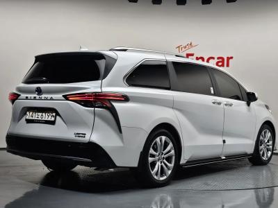 2023 Toyota Sienna