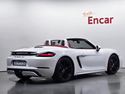 2020 Porsche 718