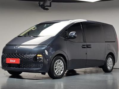 2022 Hyundai Staria