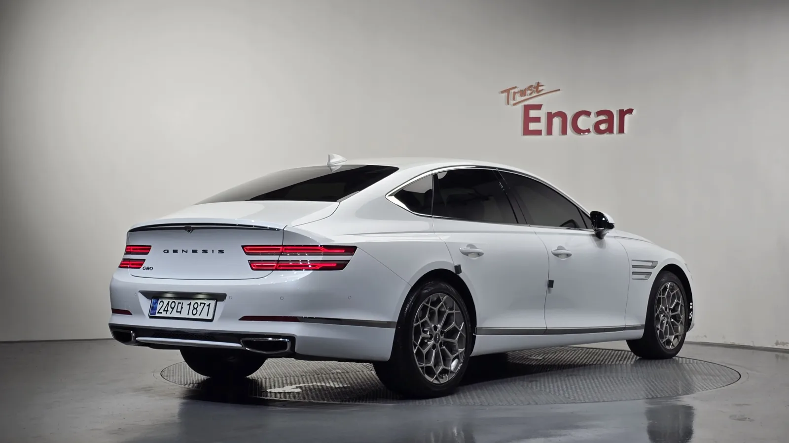 2024 Genesis G80