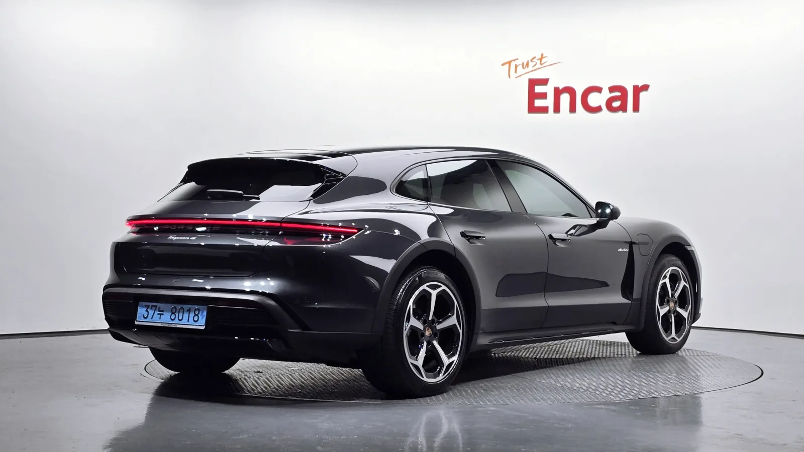 2026 Porsche Taycan