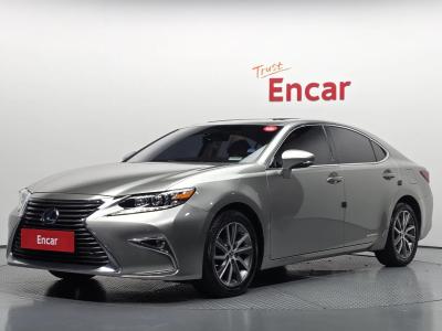 2017 Lexus ES
