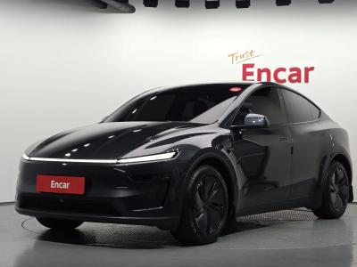 2025 Tesla Model Y