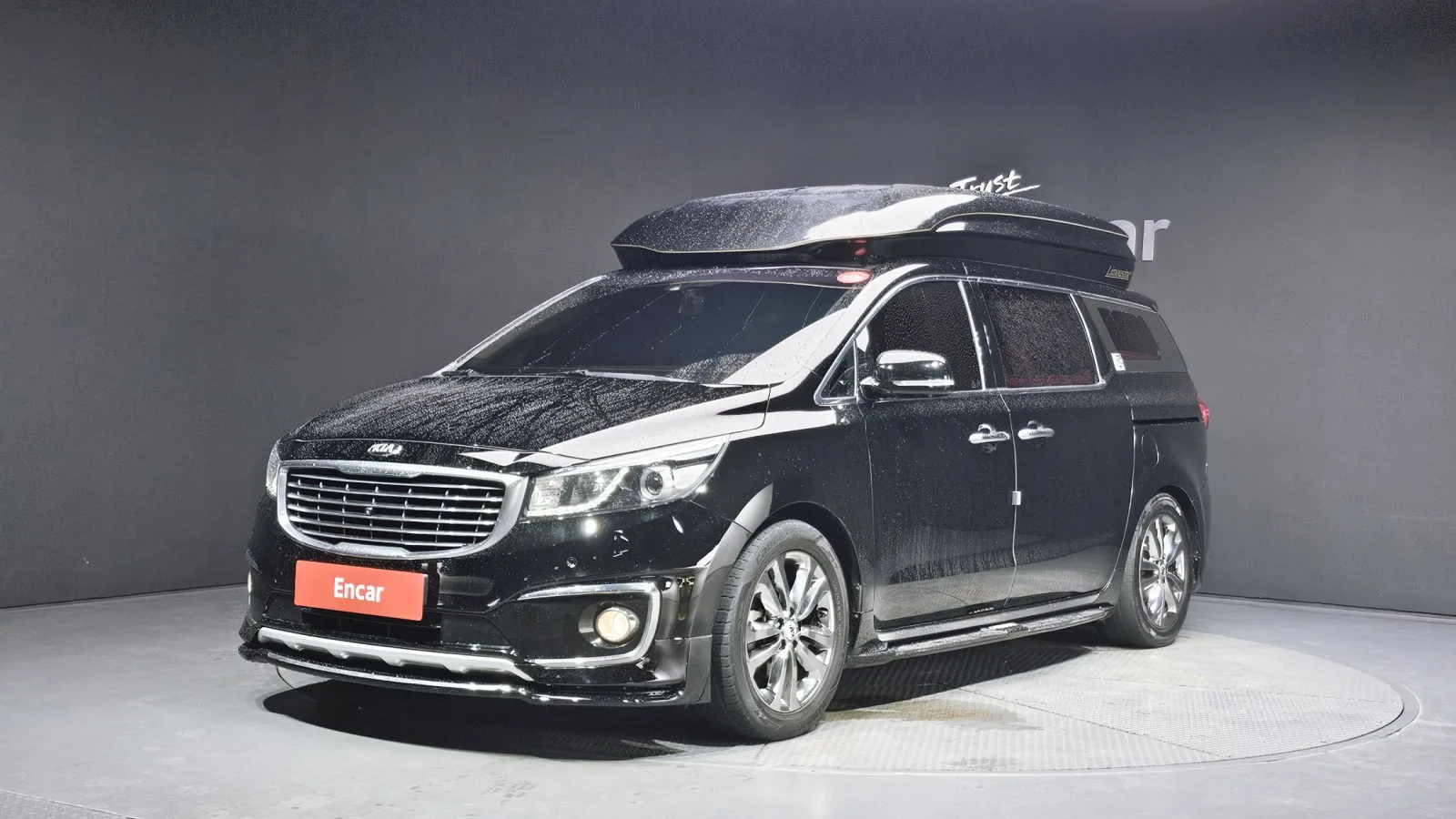 2017 Kia Carnival