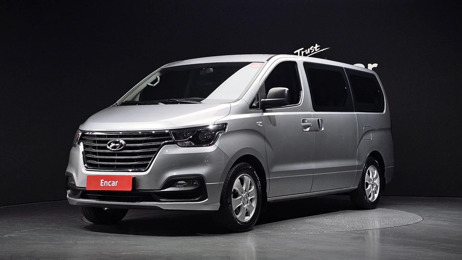 2020 Hyundai Starex