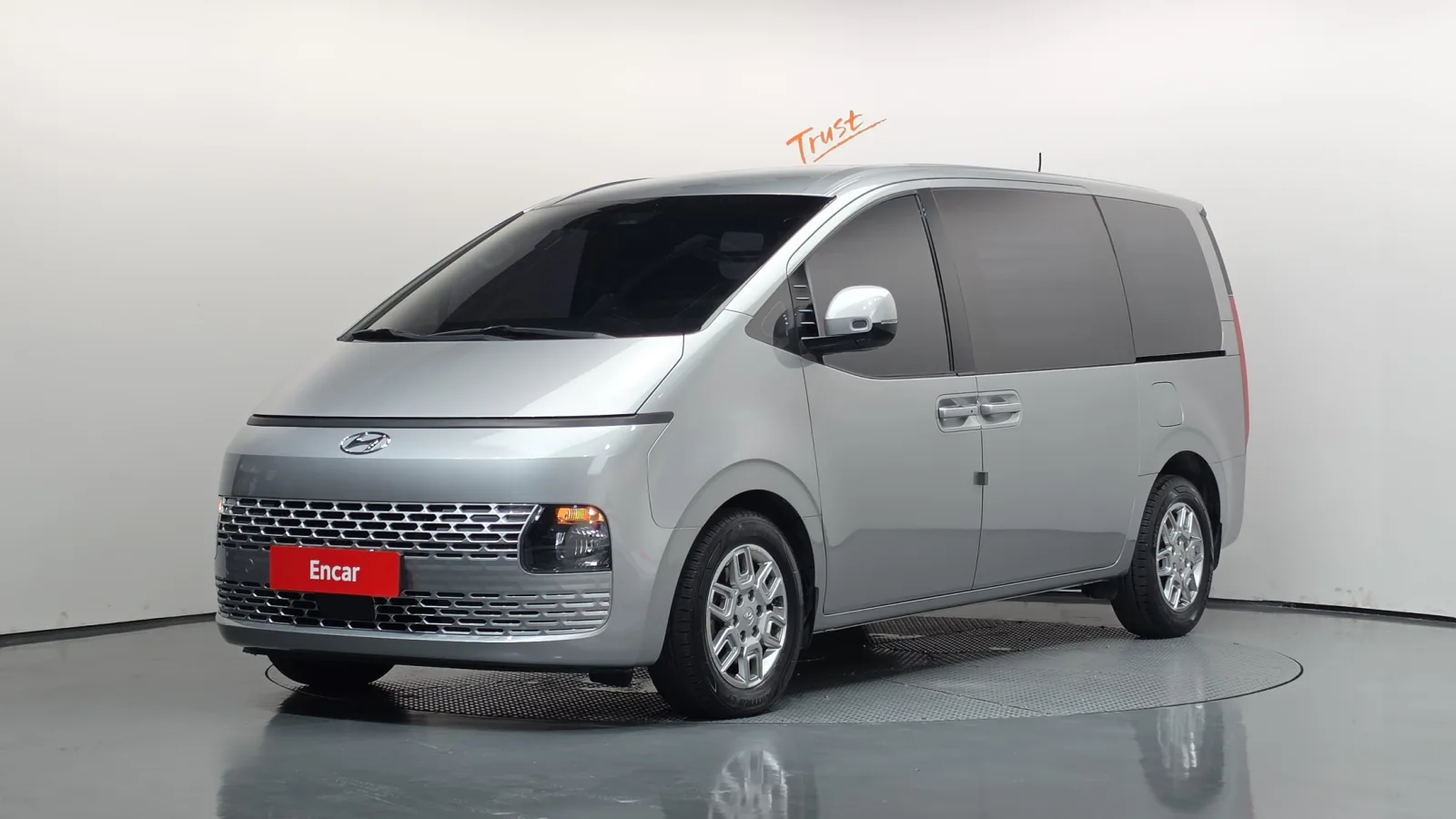 2022 Hyundai Staria