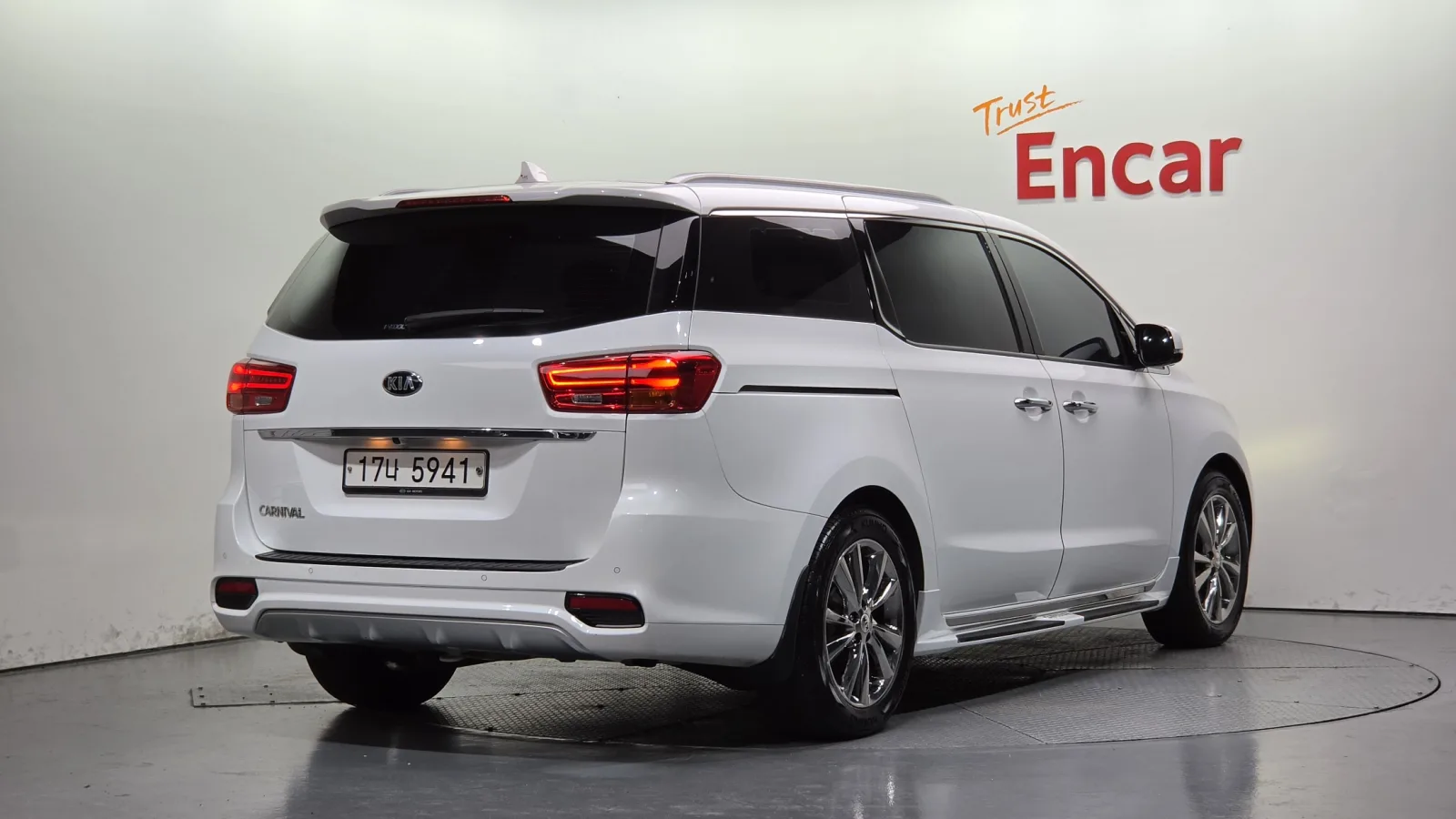2019 Kia Carnival